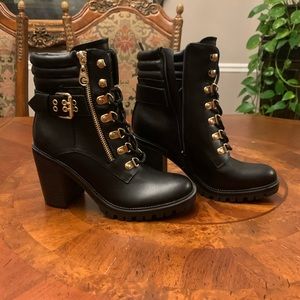 Guess black and gold heeled boots with zippers